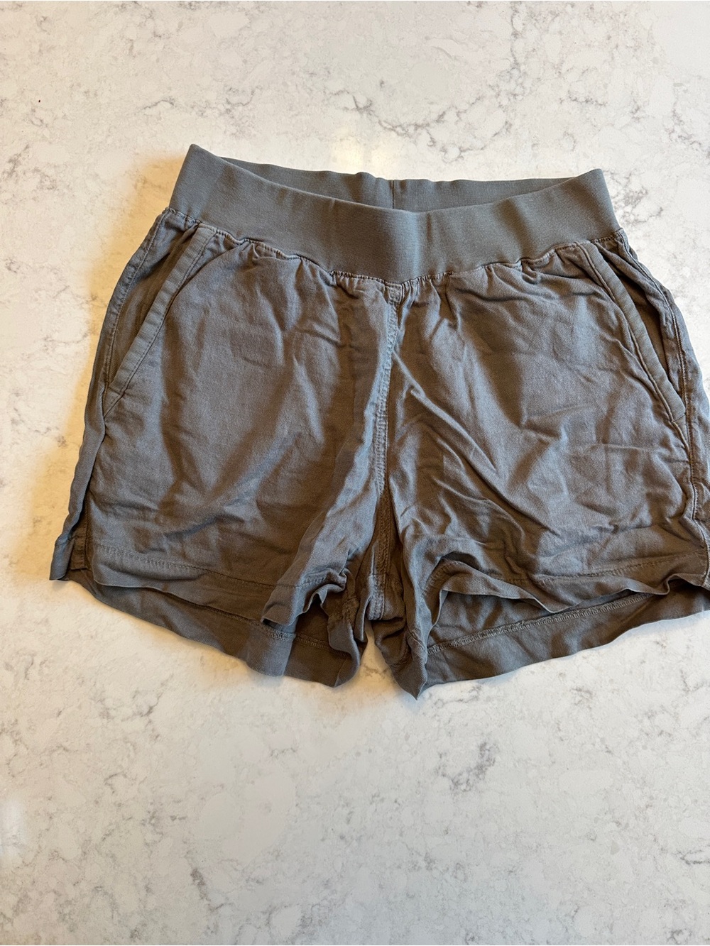Faherty Women's Charcoal Elastic Waist Athletic Shorts